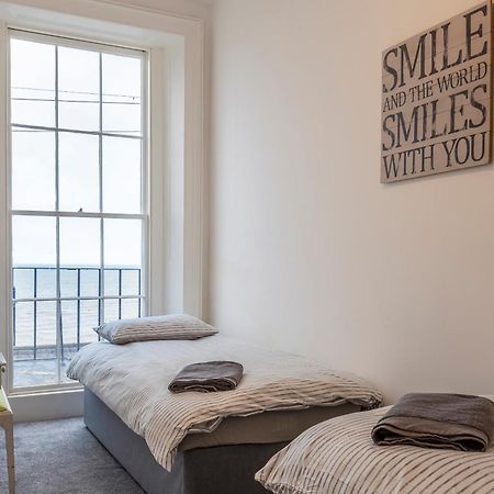 Seaside Serenity: Stylish Sea View Apartments In Herne Bay Dış mekan fotoğraf