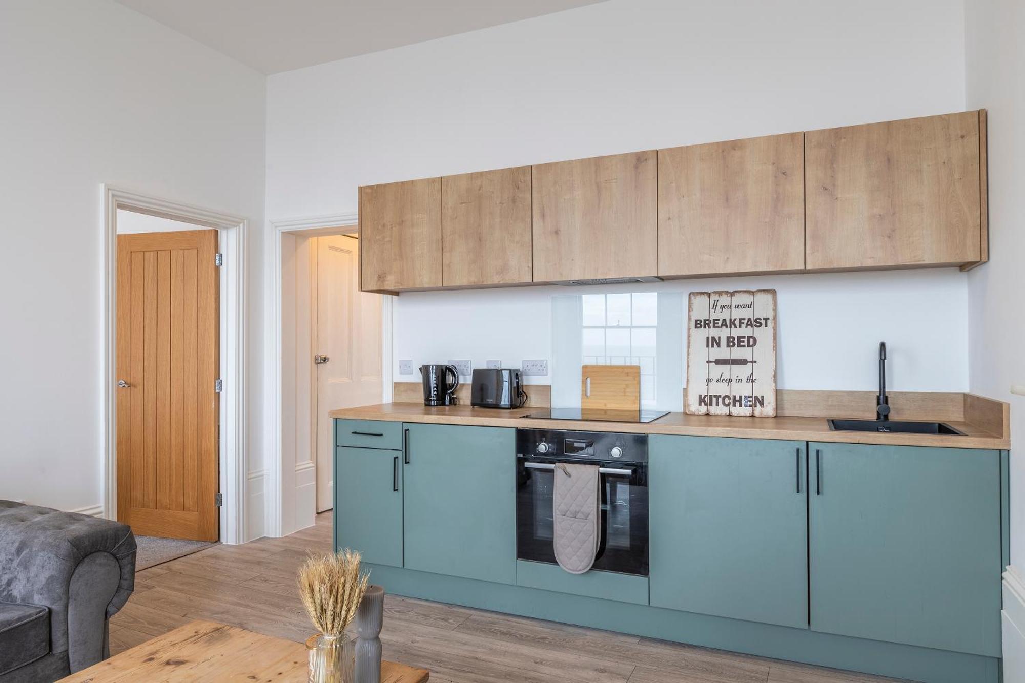 Seaside Serenity: Stylish Sea View Apartments In Herne Bay Dış mekan fotoğraf