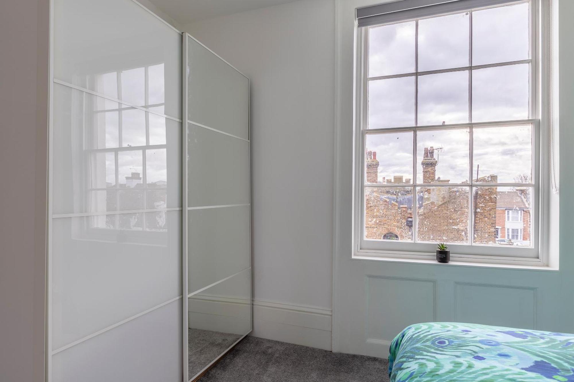Seaside Serenity: Stylish Sea View Apartments In Herne Bay Dış mekan fotoğraf
