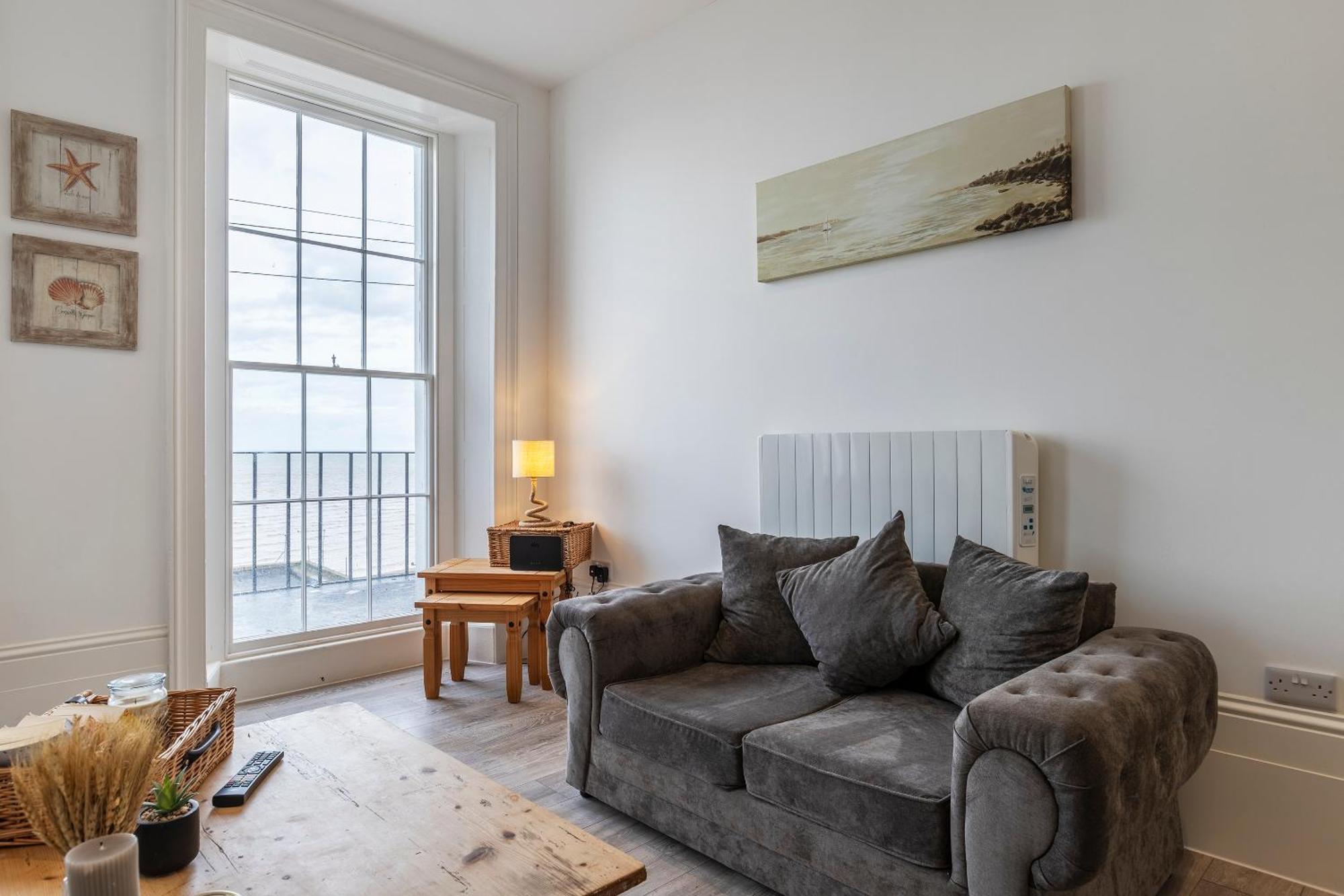 Seaside Serenity: Stylish Sea View Apartments In Herne Bay Dış mekan fotoğraf